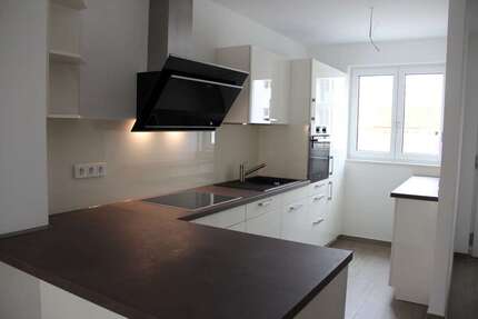 Haus zum Mieten in Wiesbaden (Künstlerviertel) 2.400 € 122 m² 5 zimmer