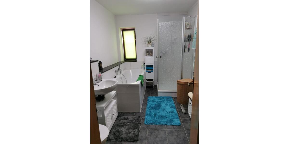 Dachgeschoßwohnung Kahla - 4 Zimmer, 87 m&sup2;, 550&euro; | Angebot:24688114