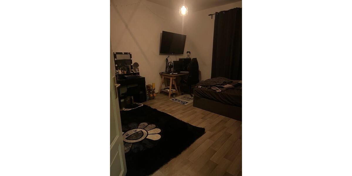 Erdgeschoßwohnung Ilmenau - 3 Zimmer, 72 m&sup2;, 281&euro; | Angebot:25789908