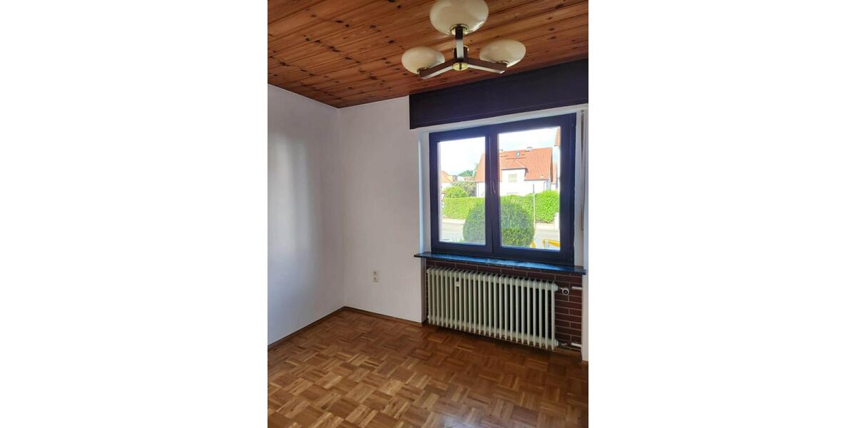 Erdgeschoßwohnung Friedberg (Hessen) - 3 Zimmer, 75 m&sup2;, 1.280&euro; | Angebot:26689688