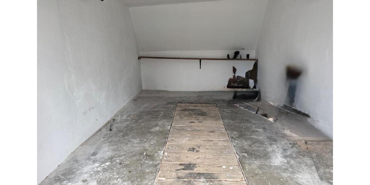 Dachgeschoßwohnung Langenau - 4 Zimmer, 84 m&sup2;, 1.145&euro; | Angebot:25513000