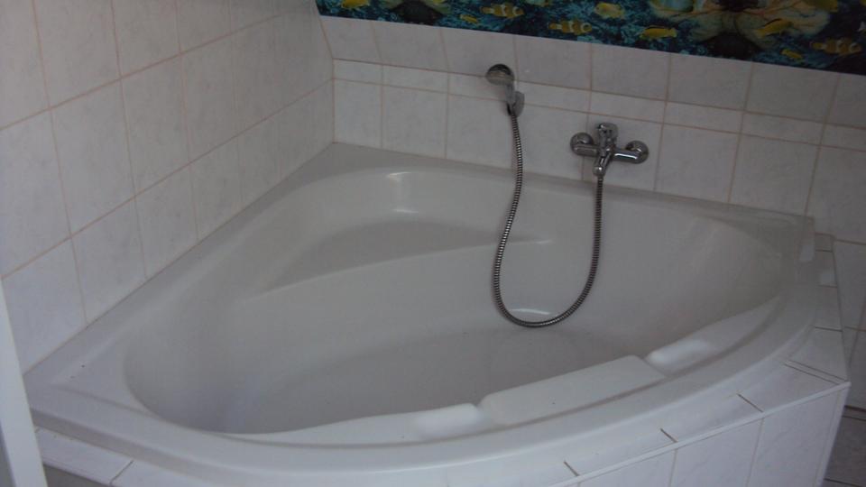 Dachgeschoßwohnung Rodewisch - 2 Zimmer, 65 m&sup2;, 470&euro; | Angebot:25023379