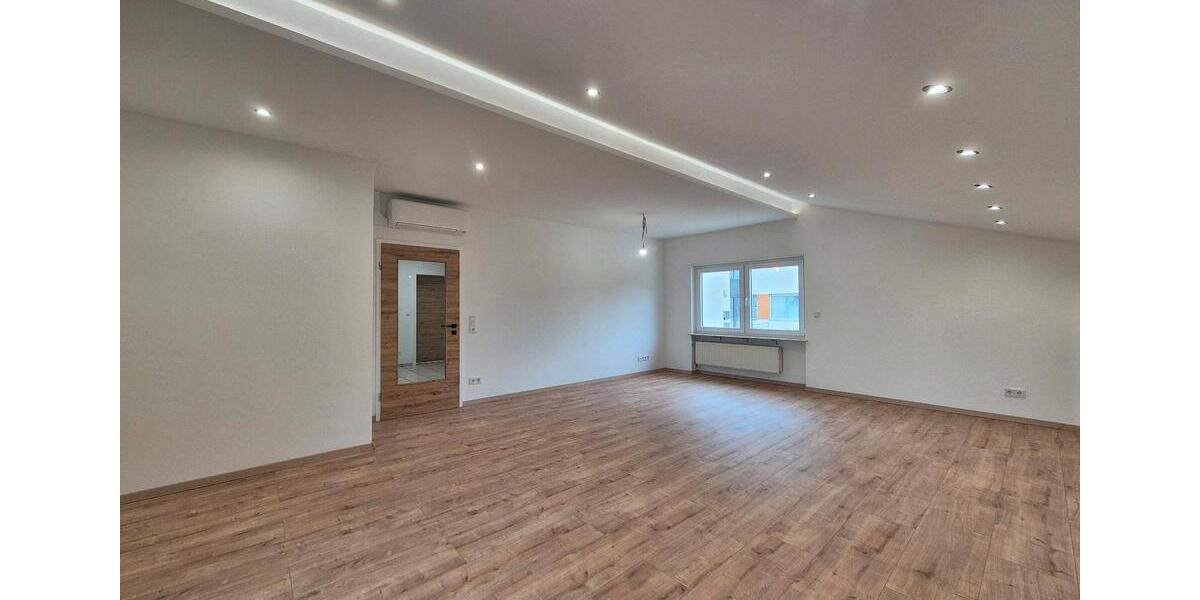 Dachgeschoßwohnung Sankt Ingbert - 1 Zimmer, 86 m&sup2;, 850&euro; | Angebot:26532843