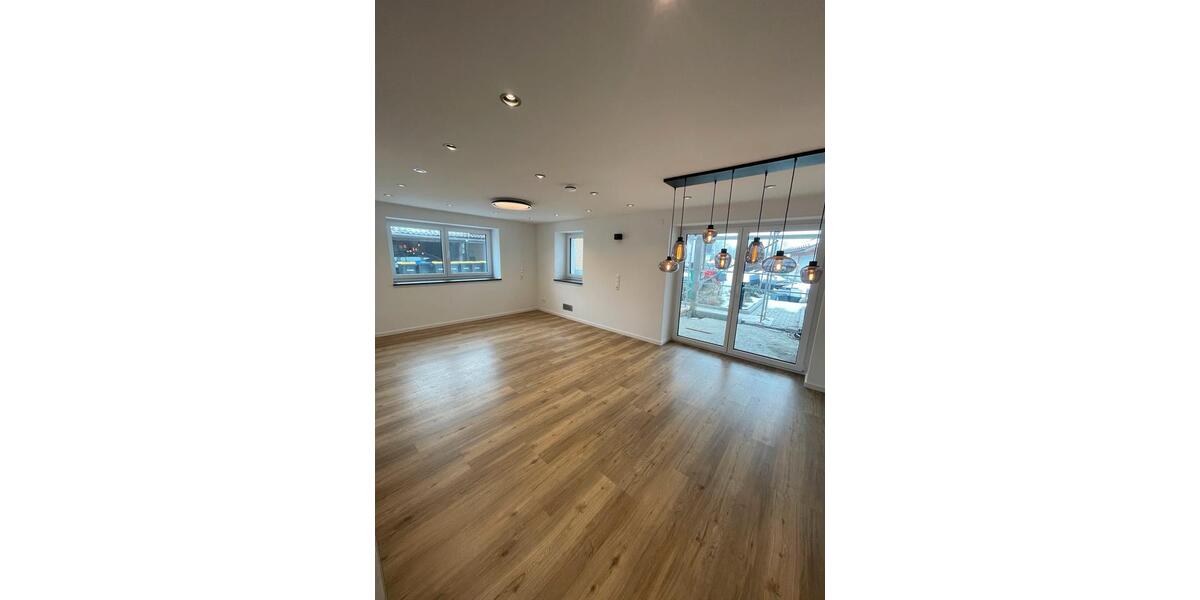 Erdgeschoßwohnung Vogt - 2.5 Zimmer, 75 m&sup2;, 1.050&euro; | Angebot:26458275