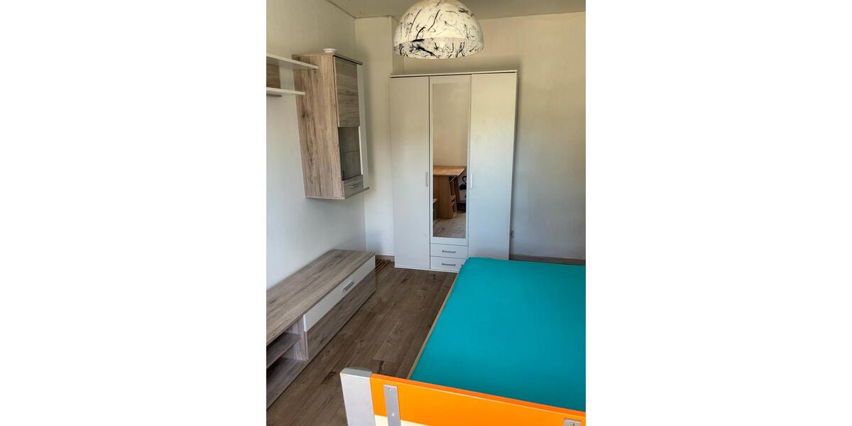 Wohnen auf Zeit Kronach - 1 Zimmer, 15 m&sup2;, 300&euro; | Angebot:26613326