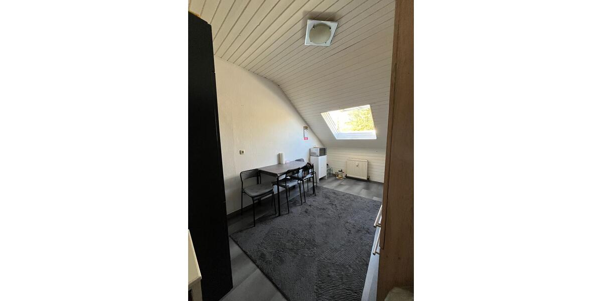 Dachgeschoßwohnung Reiskirchen - 3 Zimmer, 900&euro; | Angebot:26034182
