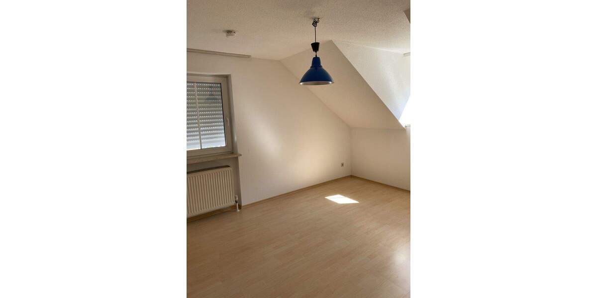 Etagenwohnung Deggendorf - 3 Zimmer, 61 m&sup2;, 600&euro; | Angebot:25690406