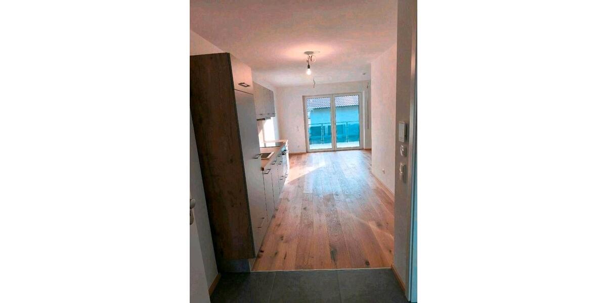 Etagenwohnung Cham - 2 Zimmer, 50 m&sup2;, 680&euro; | Angebot:25293824