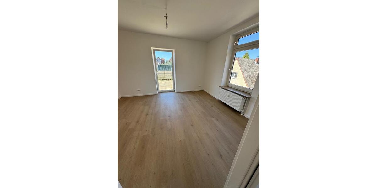Etagenwohnung Uetersen - 4.5 Zimmer, 118 m&sup2;, 1.500&euro; | Angebot:26426662