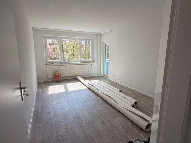 Etagenwohnung Kiel Mettenhof - 3 Zimmer, 91 m&sup2;, 882&euro; | Angebot:26170341
