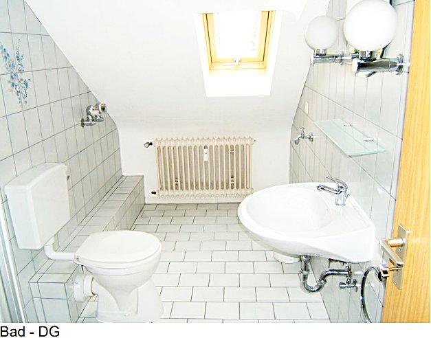 Dachgeschoßwohnung Riegelsberg - 3 Zimmer, 100 m&sup2;, 680&euro; | Angebot:26287855