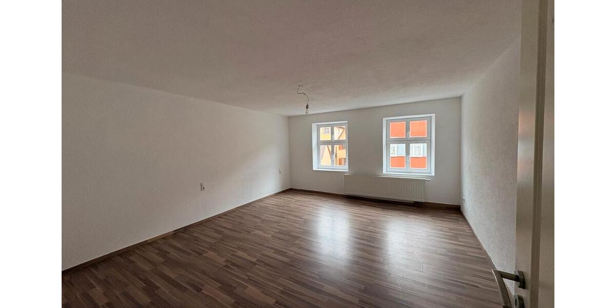Etagenwohnung Dinkelsbühl - 5 Zimmer, 107 m&sup2;, 1.300&euro; | Angebot:26546169