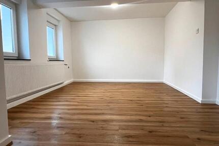 Wohnung Elbtal - 3.5 Zimmer, 75 m&sup2;, 750&euro; | Angebot:26251566