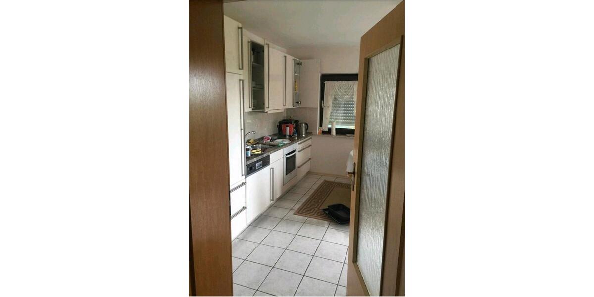Erdgeschoßwohnung Wettenberg - 5 Zimmer, 160 m&sup2;, 1.490&euro; | Angebot:26235611
