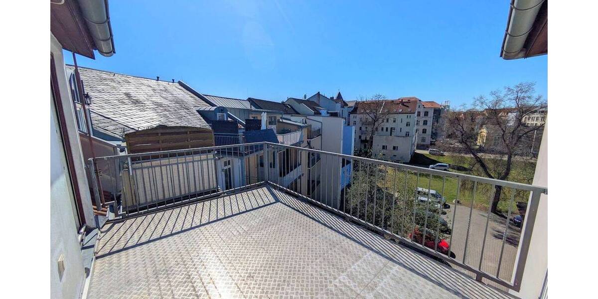 Etagenwohnung Zwickau Innenstadt - 2 Zimmer, 64 m&sup2;, 385&euro; | Angebot:26189805