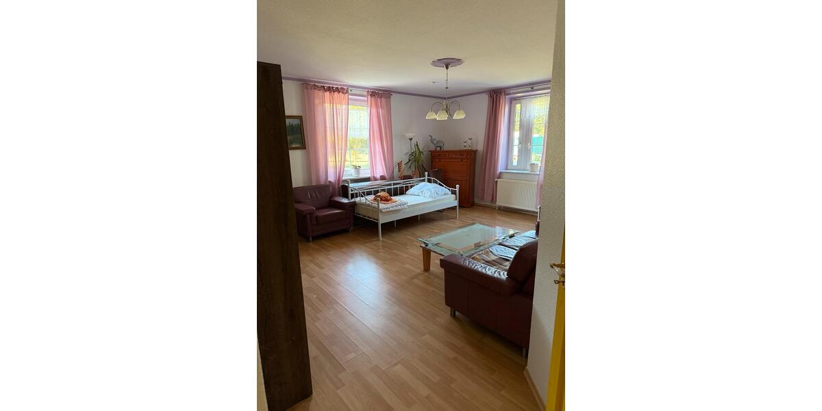 Etagenwohnung Bützow - 4 Zimmer, 100 m&sup2;, 130&euro; | Angebot:25923957