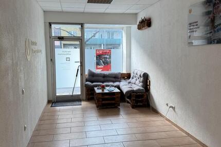 Büro direkt zu vermieten – hell, modern & sofort bezugsfrei zimmer