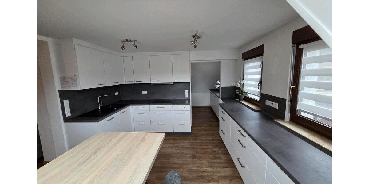 Dachgeschoßwohnung Auenwald - 6.5 Zimmer, 112 m&sup2;, 1.400&euro; | Angebot:26679251