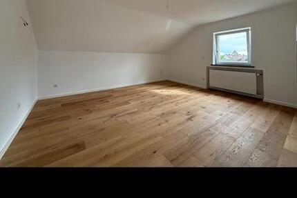 3 Zimmer Wohnung - Erstbezug nach Sanierung zimmer
