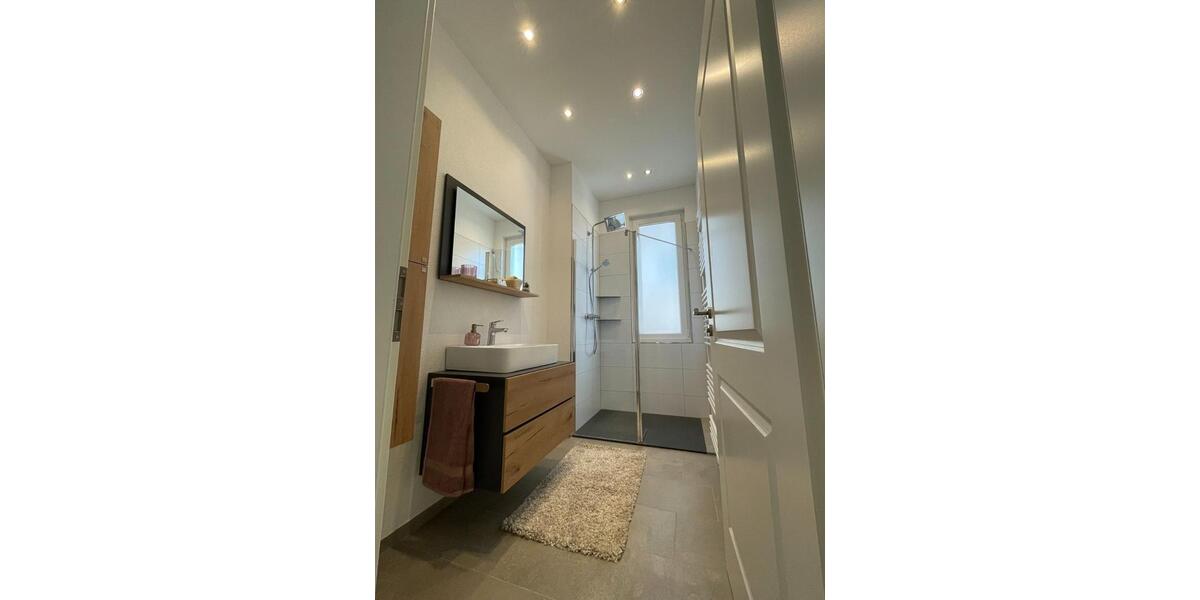 Erdgeschoßwohnung Albstadt - 4 Zimmer, 89 m&sup2;, 1.000&euro; | Angebot:24803402