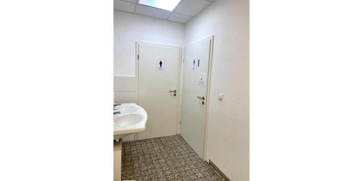 Gewerbeobjekt Kiel Südfriedhof - 2.500&euro; | Angebot:25920106