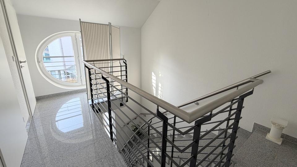 Dachgeschoßwohnung Bad Zwischenahn - 3 Zimmer, 127 m&sup2;, 1.310&euro; | Angebot:26014553