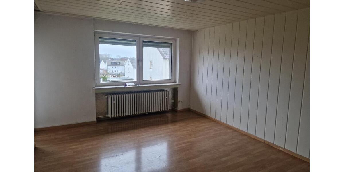 Etagenwohnung Halle - 4 Zimmer, 92 m&sup2;, 850&euro; | Angebot:25805532