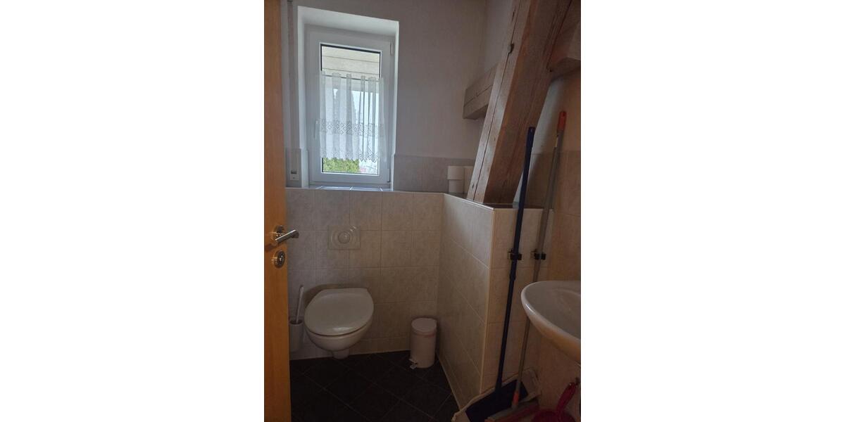 Etagenwohnung Ochsenhausen - 3 Zimmer, 70 m&sup2;, 770&euro; | Angebot:25838306