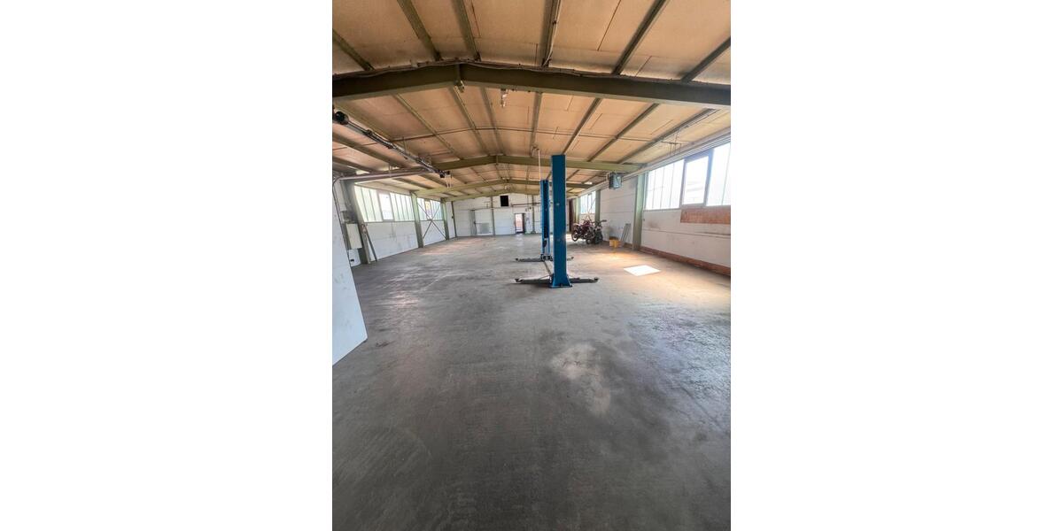 Gewerbeobjekt Böblingen Dagersheim - 3.700&euro; | Angebot:26702418