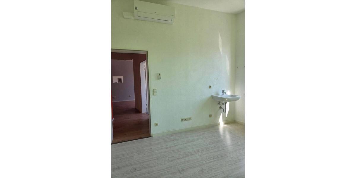 Gewerbeobjekt Bad Reichenhall - 5 Zimmer, 118 m&sup2;, 1.650&euro; | Angebot:25696716