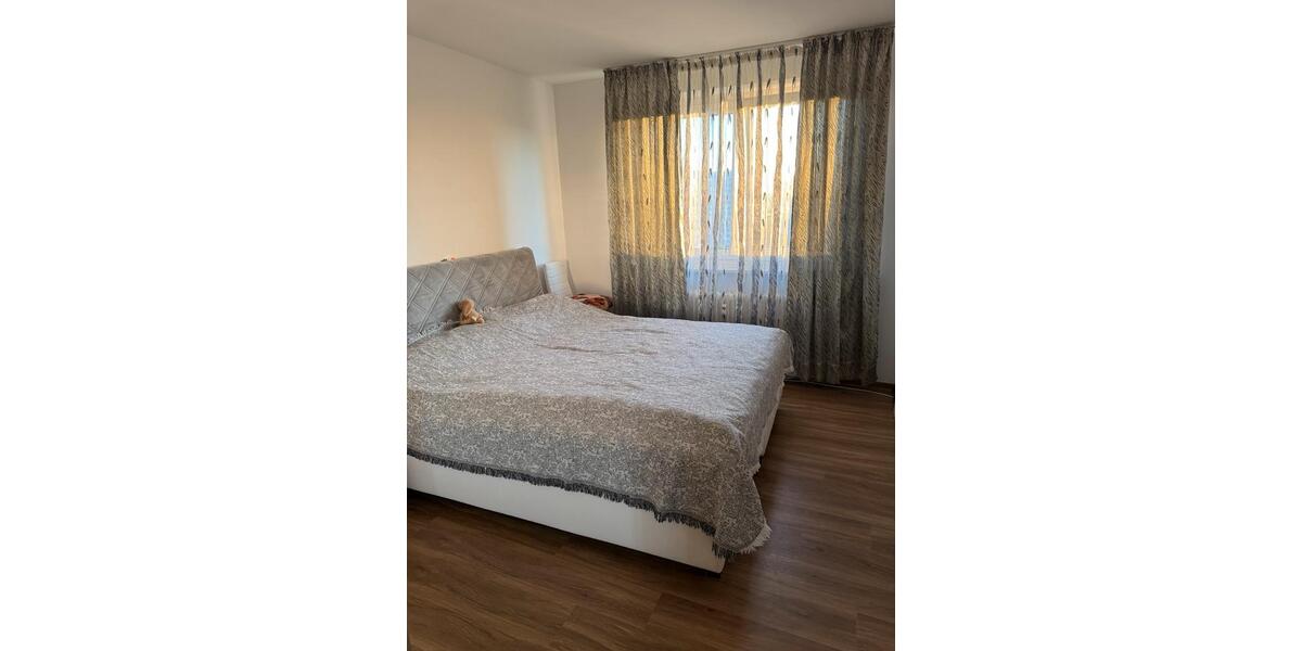 Etagenwohnung Maintal - 3 Zimmer, 77 m&sup2;, 975&euro; | Angebot:26512217
