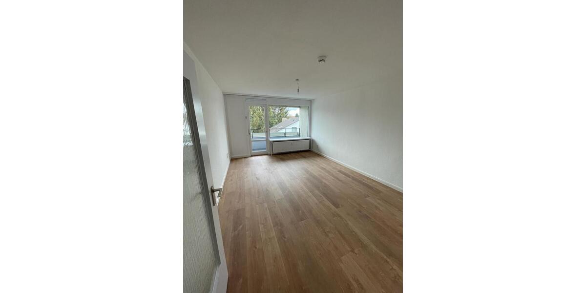 Schöne 2 Zimmer Wohnung mit 2 Balkonen 2 zimmer