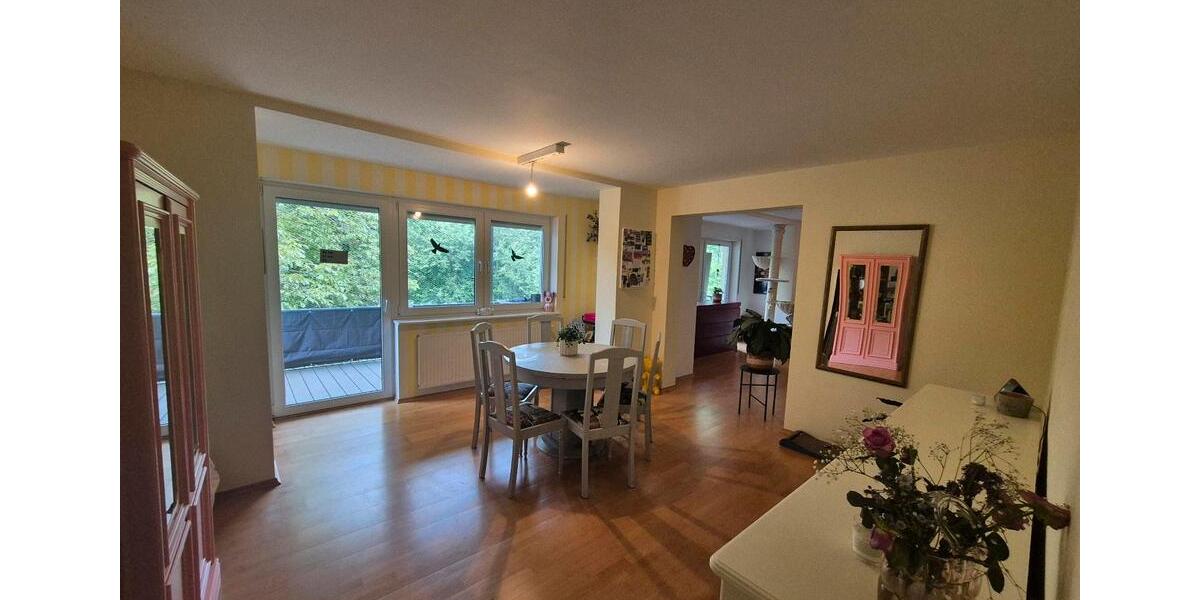 Etagenwohnung Trier Kürenz - 2.5 Zimmer, 84 m&sup2;, 1.025&euro; | Angebot:26649227