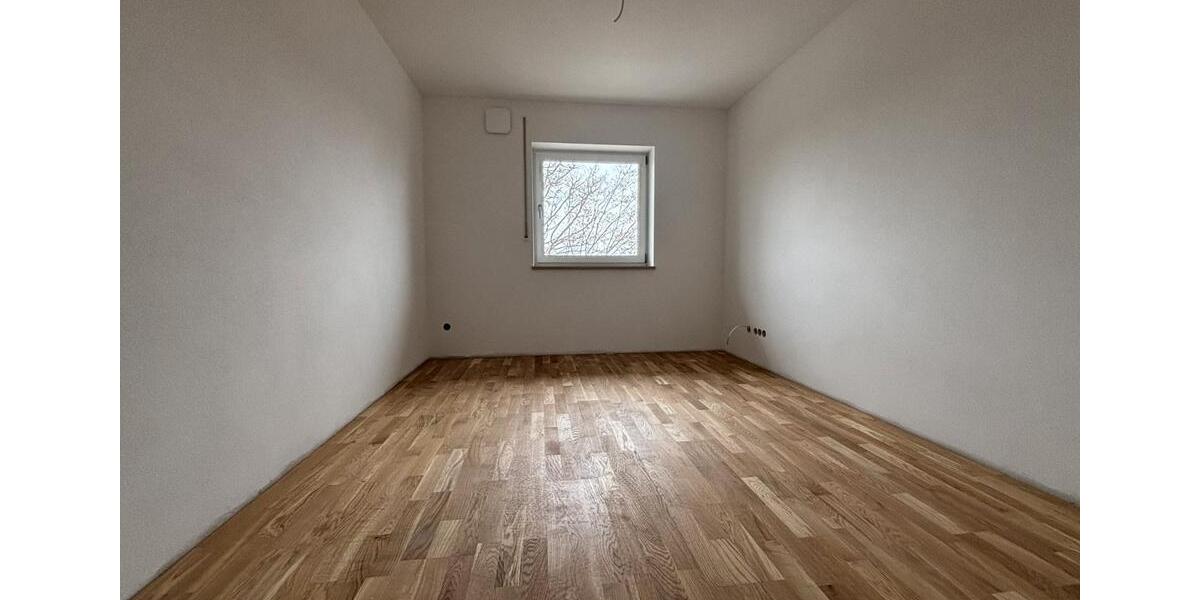 Dachgeschoßwohnung Passau Auerbach - 3 Zimmer, 82 m&sup2;, 1.200&euro; | Angebot:26441707