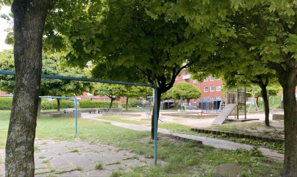 Etagenwohnung Stade Bützfleth - 4 Zimmer, 90 m&sup2;, 1.200&euro; | Angebot:26040398