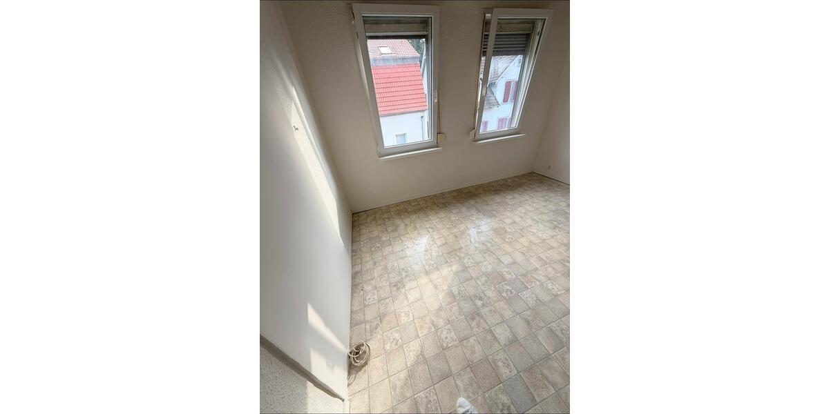 Wohnen auf Zeit Reutlingen Orschel-Hagen - 1 Zimmer, 27 m&sup2;, 540&euro; | Angebot:26445115