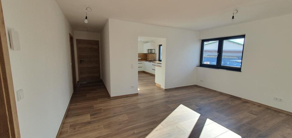 Einfamilienhaus Metten - 6 Zimmer, 225 m&sup2;, 2.400&euro; | Angebot:24687466
