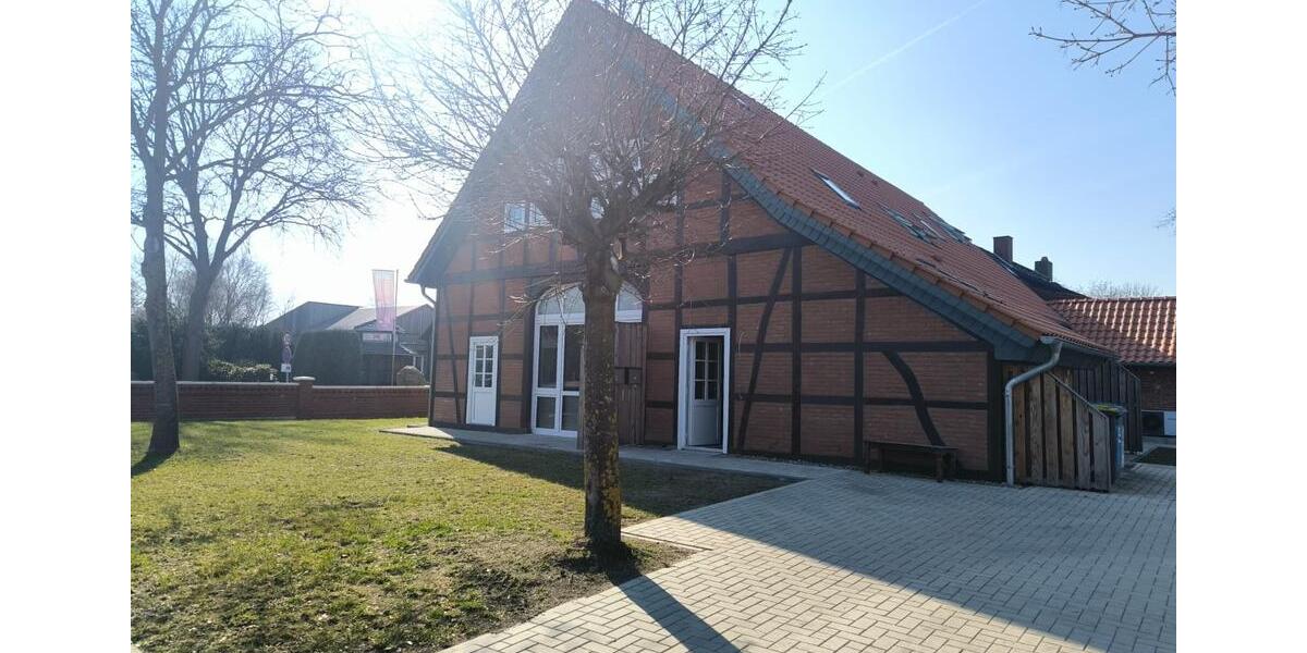 Dachgeschoßwohnung Woltersdorf - 4 Zimmer, 102 m&sup2;, 878&euro; | Angebot:25791750