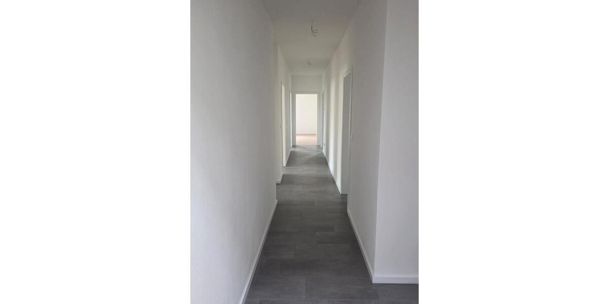 Etagenwohnung Eisenach - 4 Zimmer, 117 m&sup2;, 1.050&euro; | Angebot:26484598