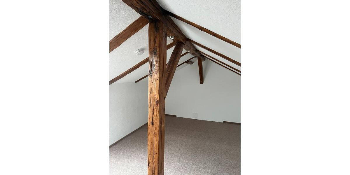 Dachgeschoßwohnung Riesa - 3 Zimmer, 75 m&sup2;, 375&euro; | Angebot:26455391
