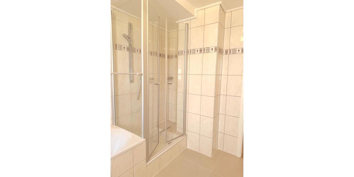 Etagenwohnung Wadgassen - 4 Zimmer, 100 m&sup2;, 950&euro; | Angebot:25751176