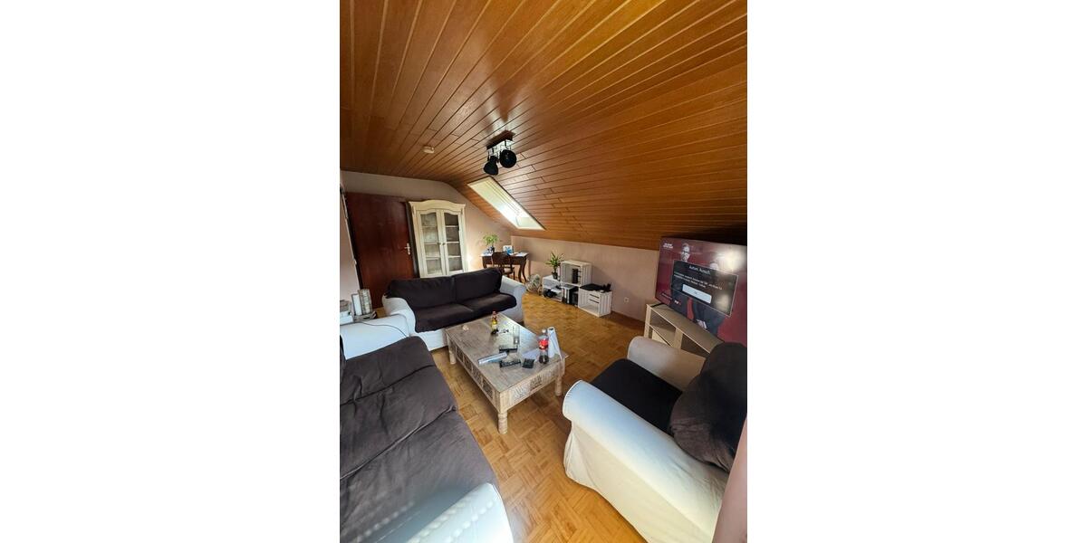 Dachgeschoßwohnung Reinheim - 2 Zimmer, 73 m&sup2;, 830&euro; | Angebot:26050745