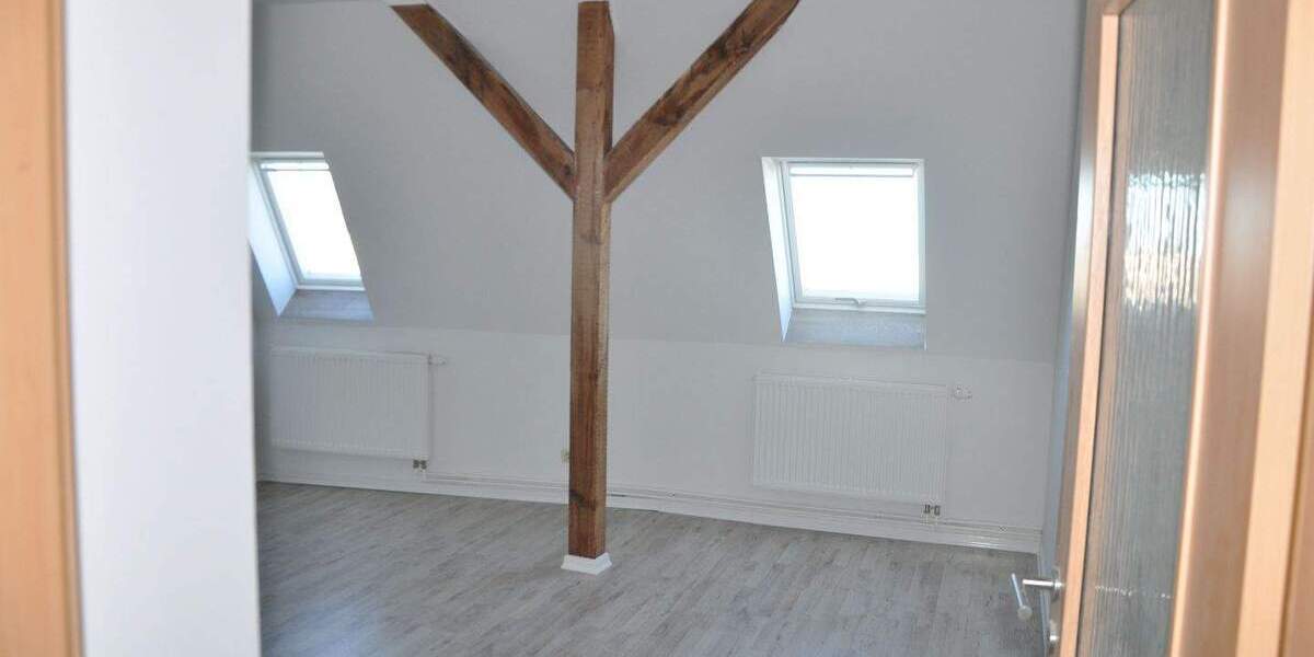 Etagenwohnung Stralsund Franken - 4 Zimmer, 94 m&sup2;, 850&euro; | Angebot:25863423