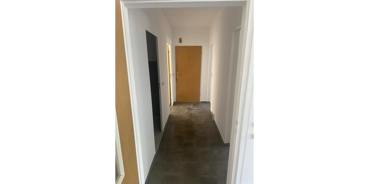 Hochparterre Gingst - 4 Zimmer, 71 m&sup2;, 345&euro; | Angebot:26085760