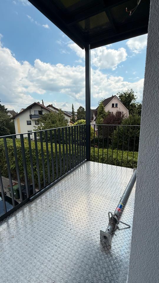 Moderne 3-Zimmer-Wohnung als Erstbezug in Stadtnähe mit Balkon, Fußbodenheizung und Einbauküche