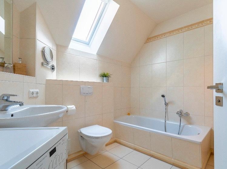 Maisonettenwohnung Scharbeutz - 2 Zimmer, 70 m&sup2;, 1.300&euro; | Angebot:26700456