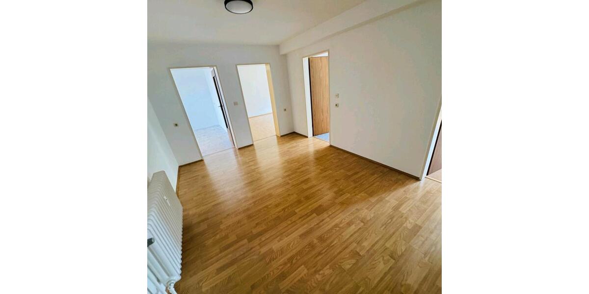 Terrassenwohnung Anröchte - 3 Zimmer, 90 m&sup2;, 700&euro; | Angebot:26447959