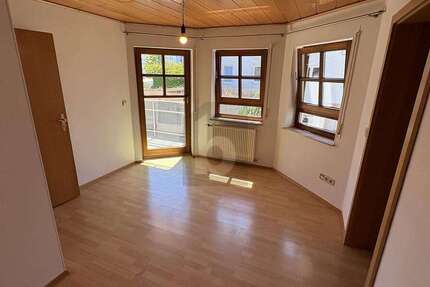Wohnung Bad Friedrichshall - 3 Zimmer, 90 m&sup2;, 1.000&euro; | Angebot:27253136
