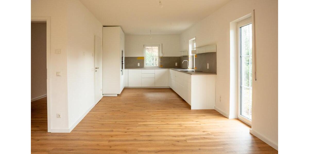 Etagenwohnung Bestensee - 3 Zimmer, 108 m&sup2;, 1.950&euro; | Angebot:25851491