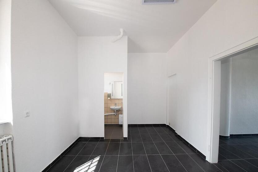 Ladenfläche Heinrich-Nordhoff- EG links 66,85 m² teilbar 3730qm zimmer